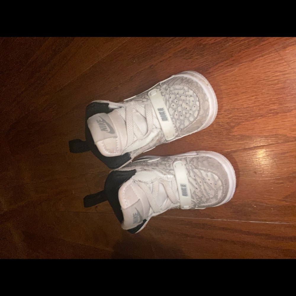 Grey slate Toddler Jordan’s